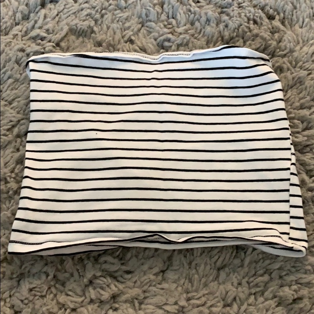 Black and white tube top